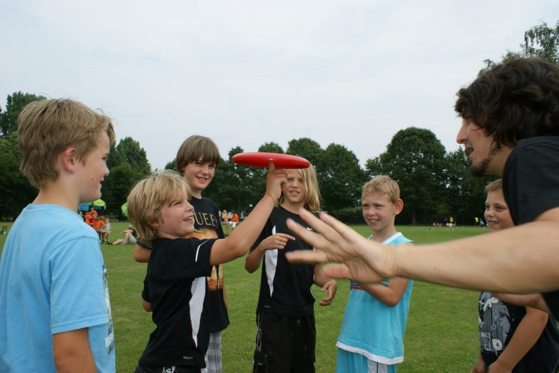 Frisbee Workshop mit Kids